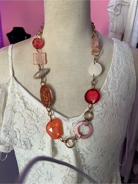 Charming Charlie Pink, Coral and Red Resin Link Necklace